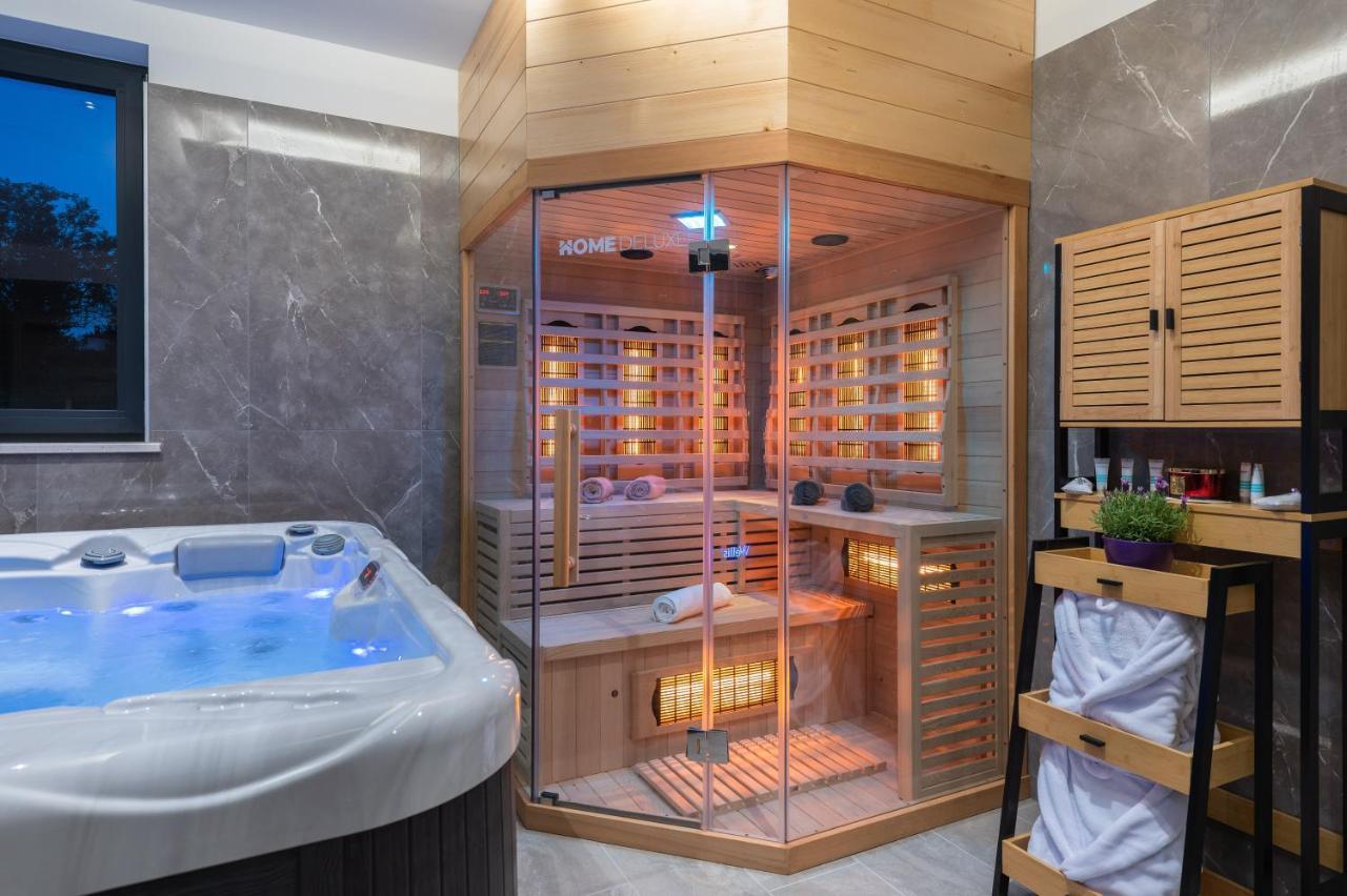 Green Luxury II With Heated Pool, Jacuzzi & Sauna Ruzici  Екстериор снимка