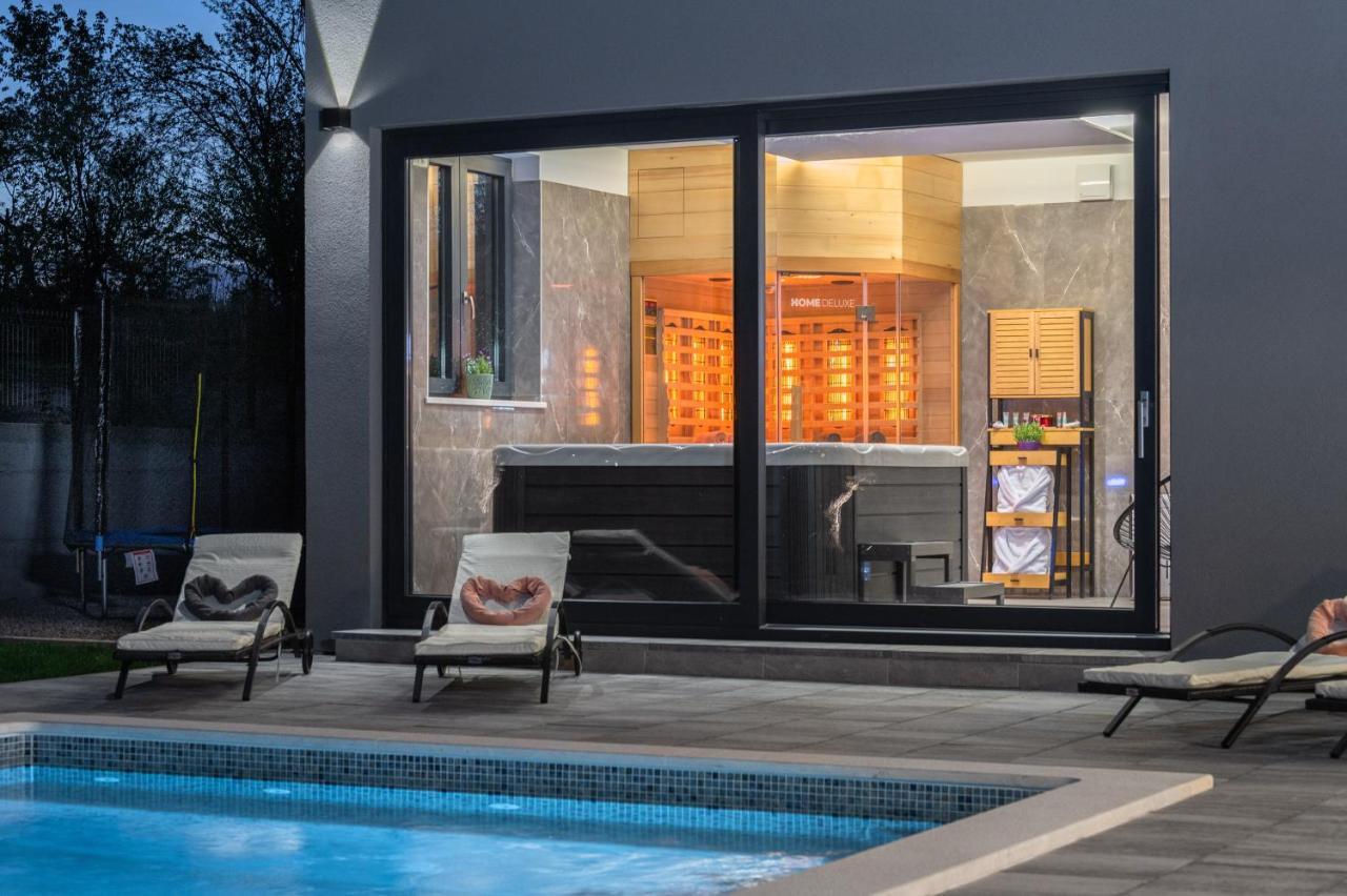 Green Luxury II With Heated Pool, Jacuzzi & Sauna Ruzici  Екстериор снимка